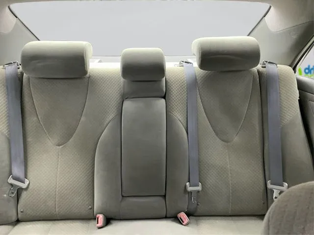 Toyota Camry photo 20