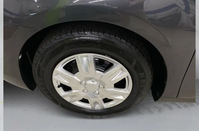 Toyota Camry photo 19