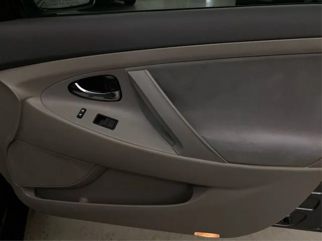 Toyota Camry photo 26
