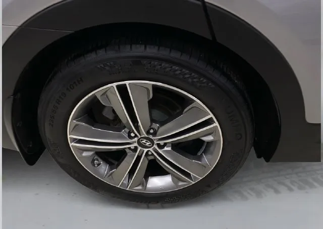 Hyundai Santa Fe photo 18