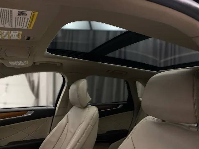 Lincoln MKC photo 27