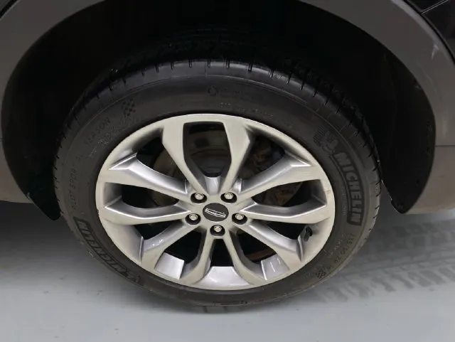 Lincoln MKC photo 19