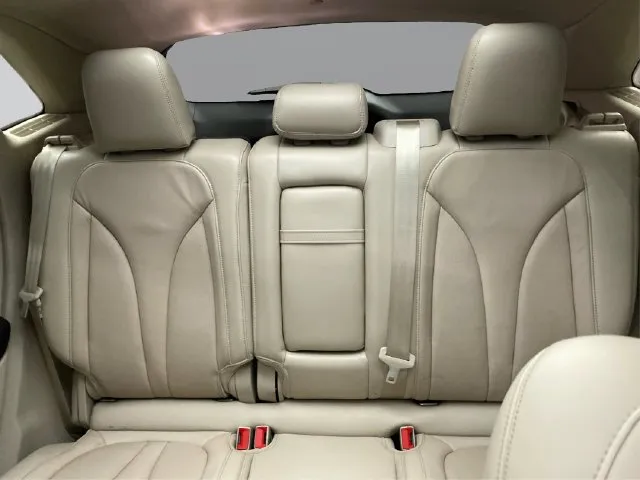 Lincoln MKC photo 21
