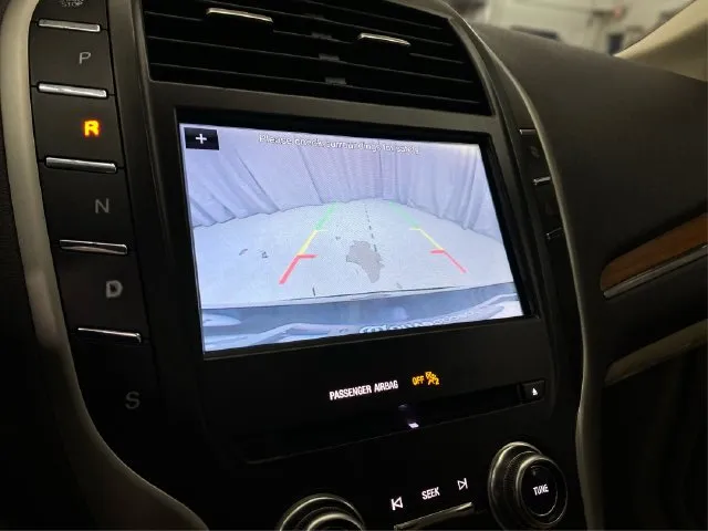 Lincoln MKC photo 32