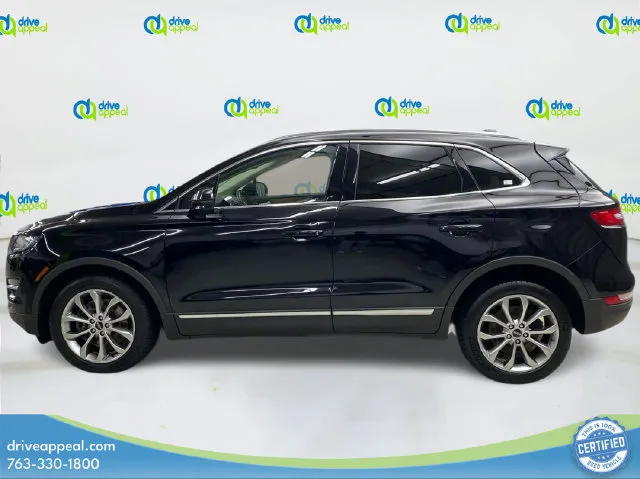 Lincoln MKC photo 9