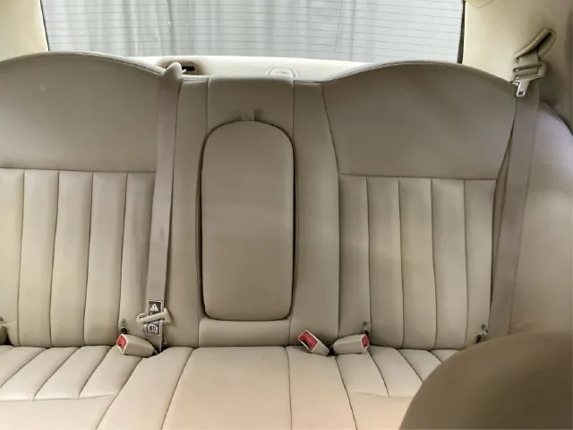 Lincoln Town Car photo 20