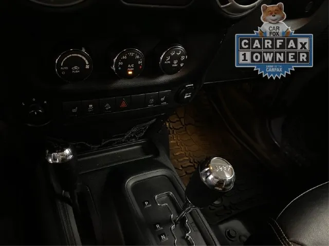 Jeep Wrangler photo 30