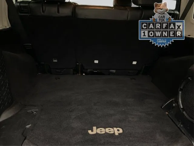 Jeep Wrangler photo 14
