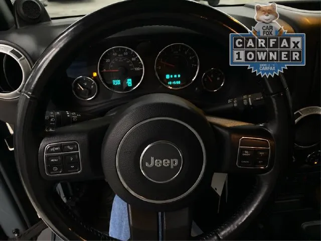 Jeep Wrangler photo 22