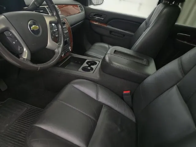 Chevrolet Silverado photo 10