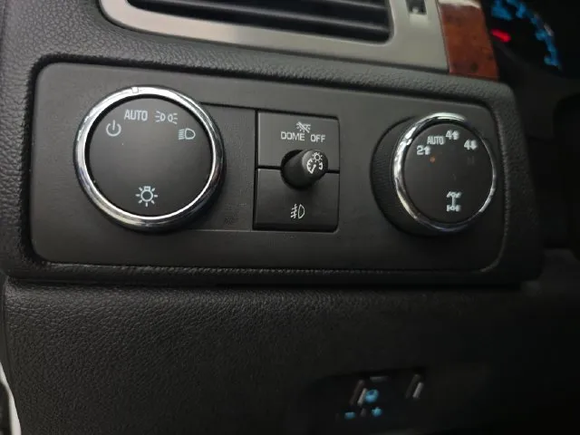 Chevrolet Silverado photo 23