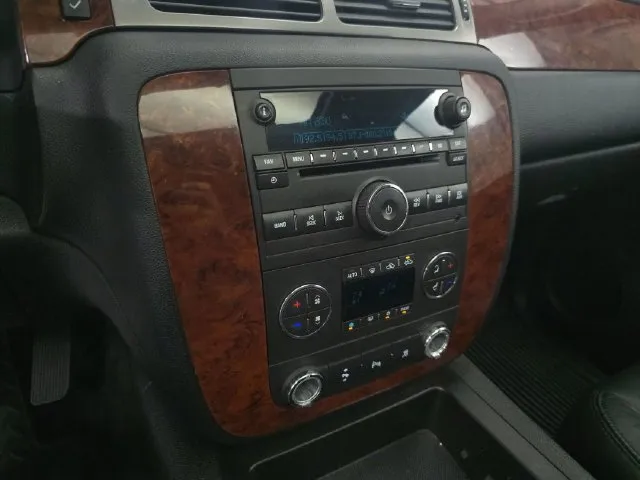Chevrolet Silverado photo 30