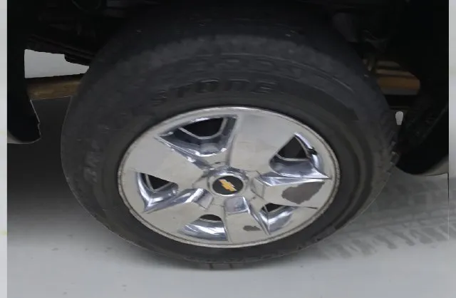 Chevrolet Silverado photo 17
