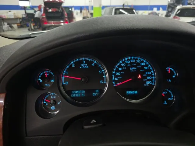 Chevrolet Silverado photo 21