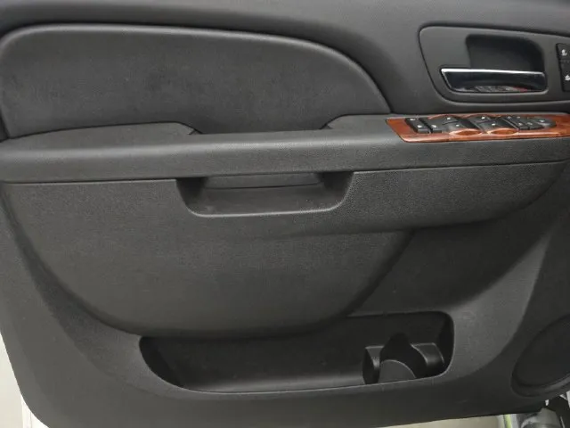 Chevrolet Silverado photo 25