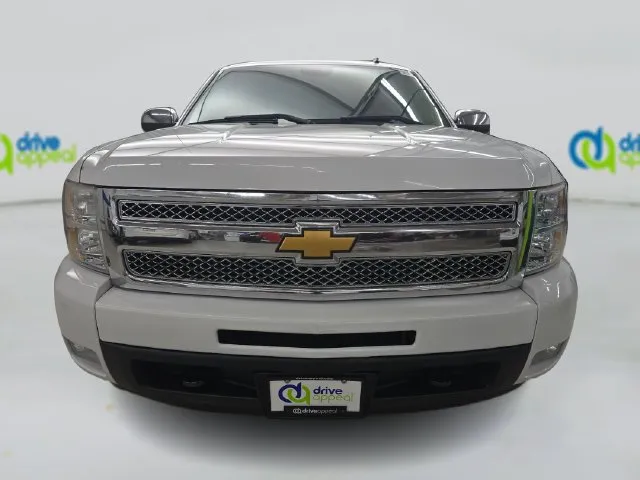 Chevrolet Silverado photo 15