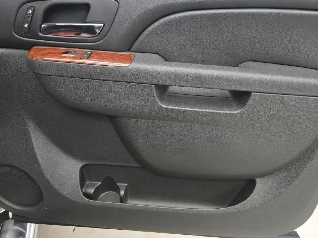 Chevrolet Silverado photo 27