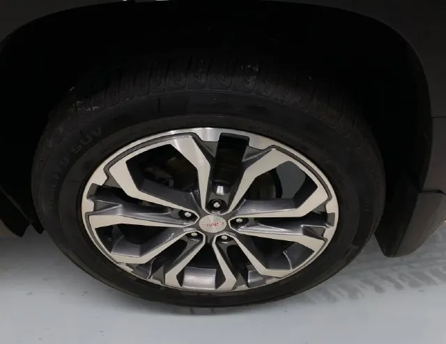 GMC Terrain photo 18