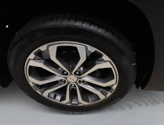 GMC Terrain photo 17
