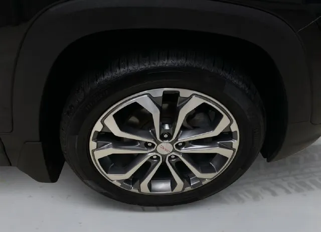 GMC Terrain photo 16