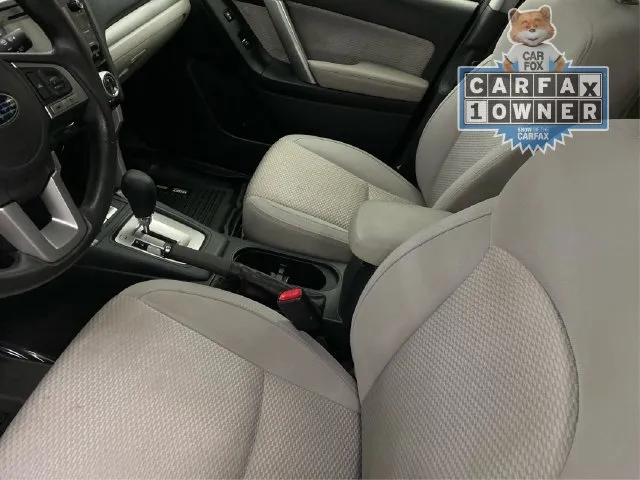Subaru Forester photo 10