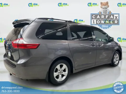 More photos of 2019 Toyota Sienna LE at Drive Appeal Anoka, MN