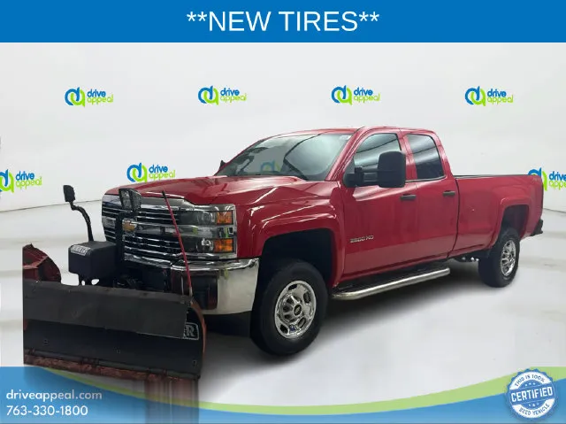 Chevrolet Silverado photo 2