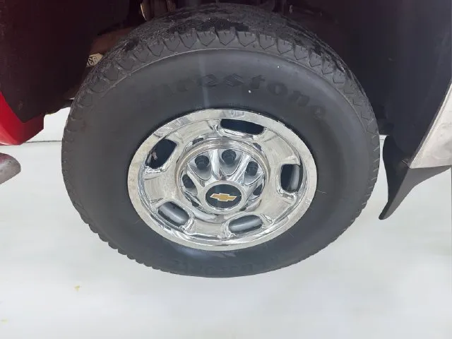 Chevrolet Silverado photo 17