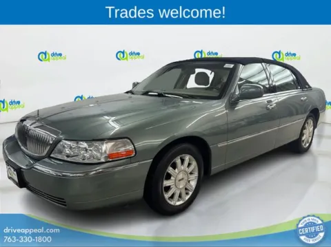 Gray 2006 Lincoln Town Car Signature for sale in Anoka, MN