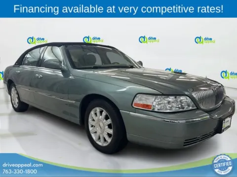 Another view of 2006 Lincoln Town Car Signature for sale in Anoka, MN at Drive Appeal Anoka