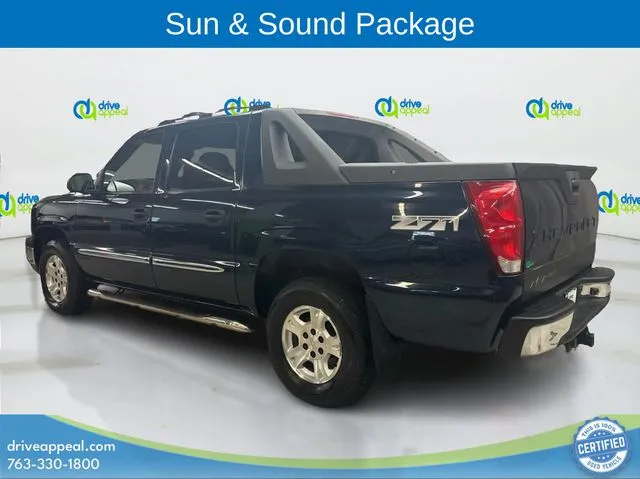 2004 Chevrolet Avalanche Base photo 3
