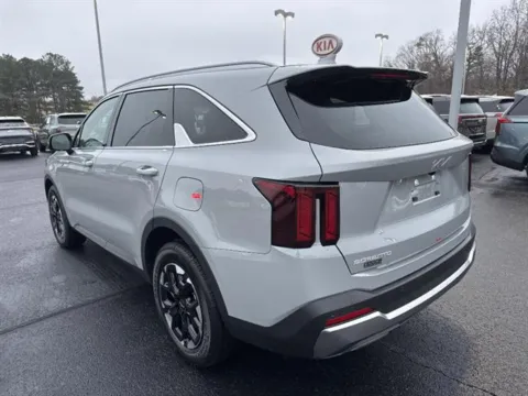 More photos of 2026 Kia Sorento S at Blackwell Kia, VA