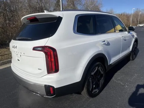 More photos of 2025 Kia Telluride S at Blackwell Kia, VA