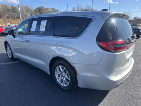 More photos of 2024 Chrysler Pacifica Touring L at Blackwell Kia, VA