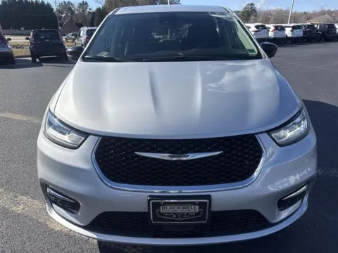 Photos of 2024 Chrysler Pacifica Touring L for sale in Danville, VA at Blackwell Kia