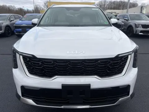 Photos of 2026 Kia Sorento S for sale in Danville, VA at Blackwell Kia