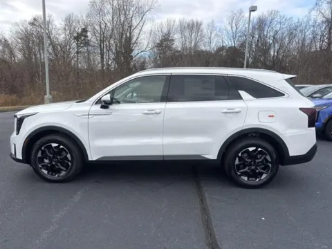 More photos of 2026 Kia Sorento S at Blackwell Kia, VA