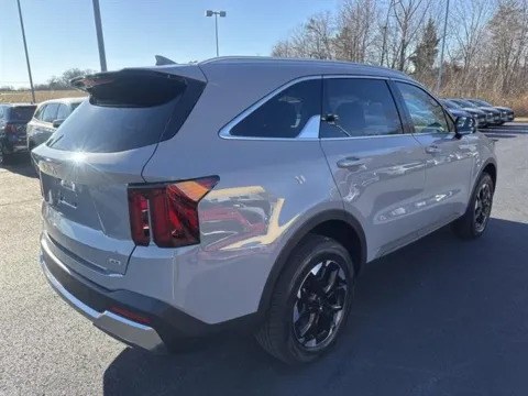 More photos of 2026 Kia Sorento S at Blackwell Kia, VA