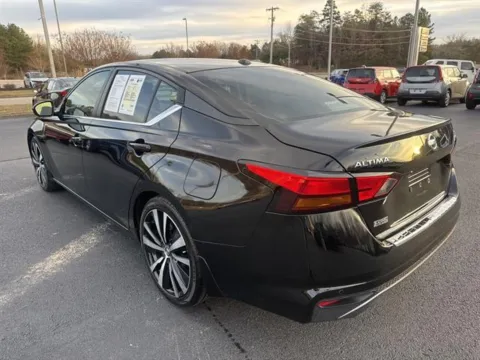More photos of 2020 Nissan Altima 2.5 SR at Blackwell Kia, VA