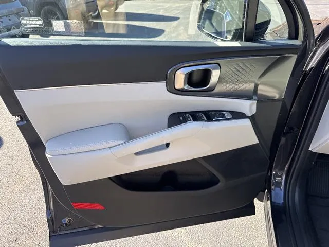 2026 Kia Sorento S - Photo 8