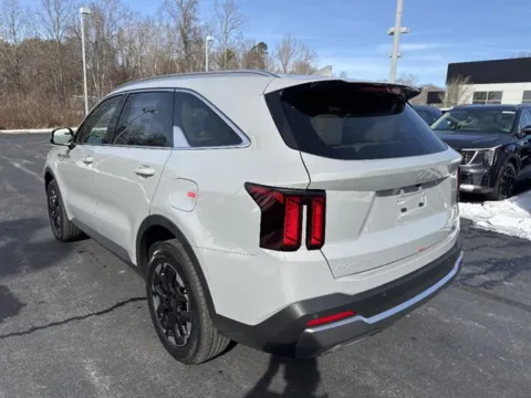More photos of 2026 Kia Sorento S at Blackwell Kia, VA
