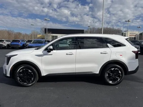 More photos of 2026 Kia Sorento S at Blackwell Kia, VA