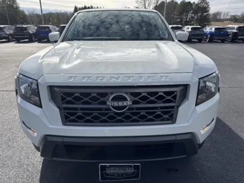 Photos of 2022 Nissan Frontier SV for sale in Danville, VA at Blackwell Kia