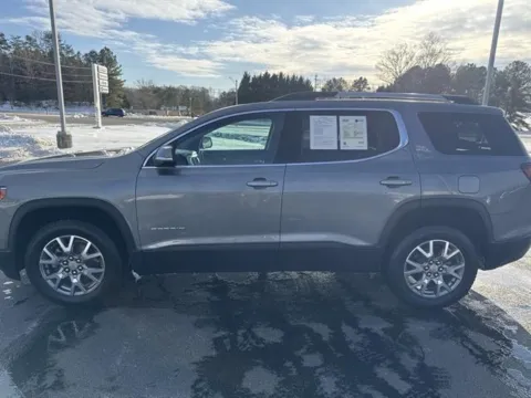 More photos of 2020 GMC Acadia SLT at Blackwell Kia, VA