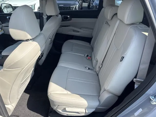 2026 Kia Sorento S - Photo 15
