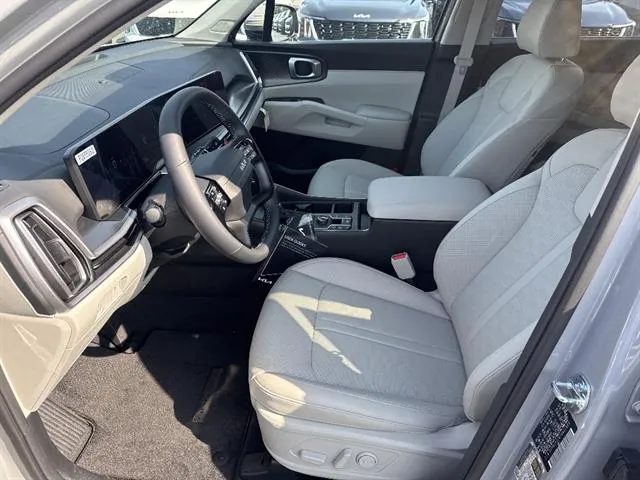 2026 Kia Sorento S - Photo 9