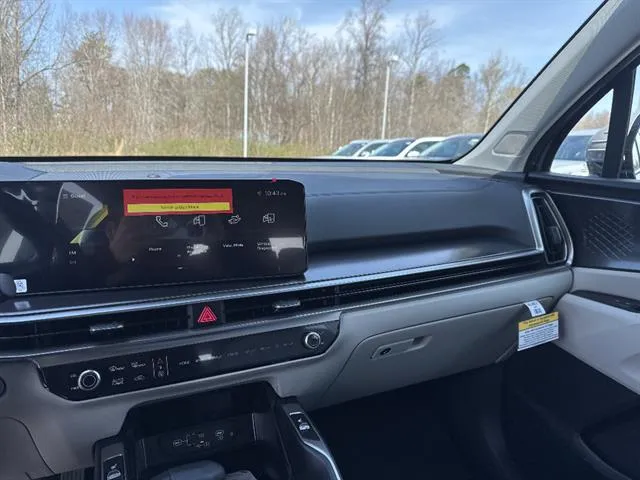 2026 Kia Sorento S - Photo 12