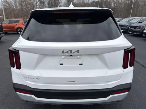 More photos of 2026 Kia Sorento LX at Blackwell Kia, VA