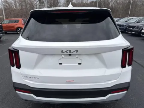 More photos of 2026 Kia Sorento LX at Blackwell Kia, VA