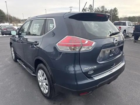 More photos of 2016 Nissan Rogue S at Blackwell Kia, VA